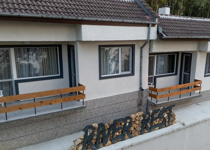 Üdülőpark River Rest